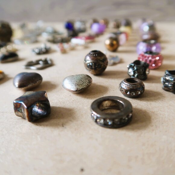 100 Pc Pandora Style Charms European Beads Crystals Enamel Bundle Vintage & More - Picture 11 of 15